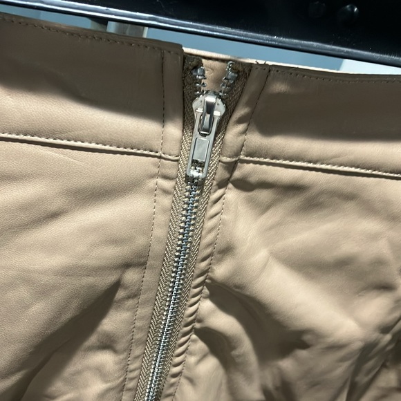 NWT Women’s Faux leather mini skirt with fringe detail - Picture 5 of 6